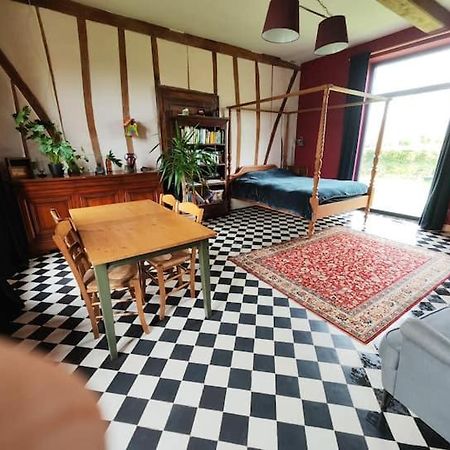 Chambre Spacieuse Avec Vue Sur Clocher Appartement Verchin Buitenkant foto