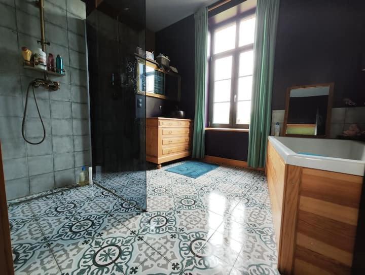 Chambre Spacieuse Avec Vue Sur Clocher Appartement Verchin Buitenkant foto